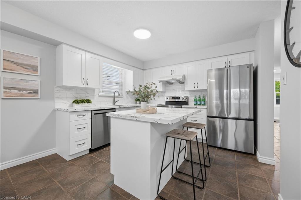 416 Speckled Alder Street Property Photo 13