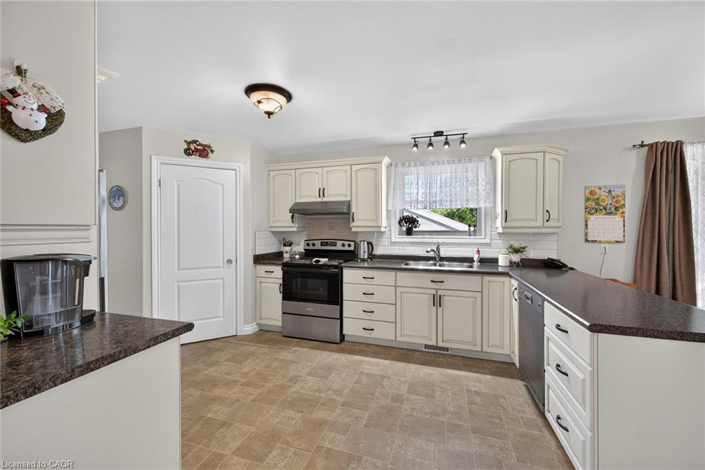 16 Church Street Property Photo 8