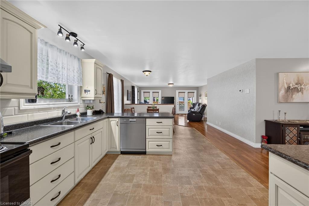 16 Church Street Property Photo 12
