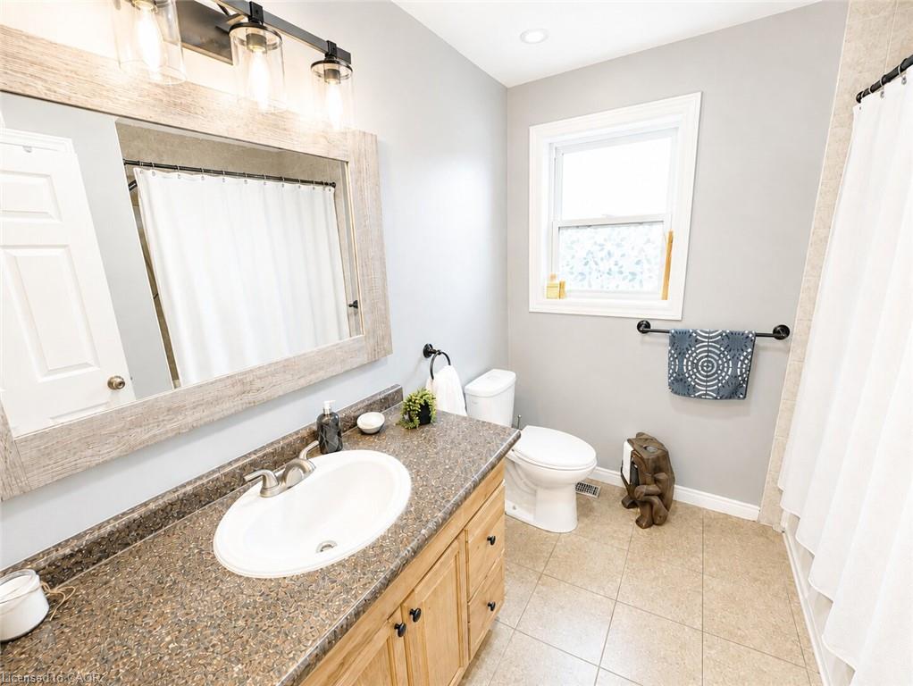 15 Esther Street Property Photo 13