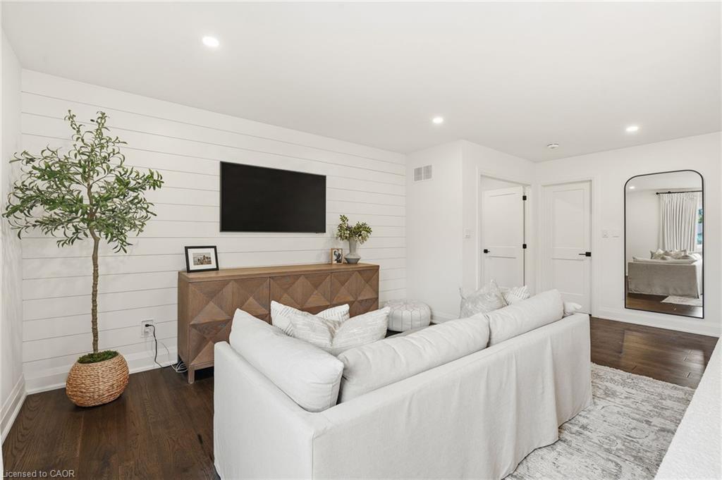420 Oakwood Drive Property Photo 26
