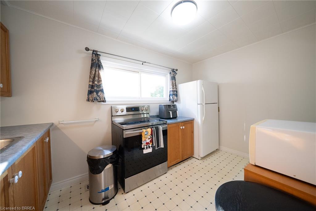 89 Salisbury Avenue Property Photo 9