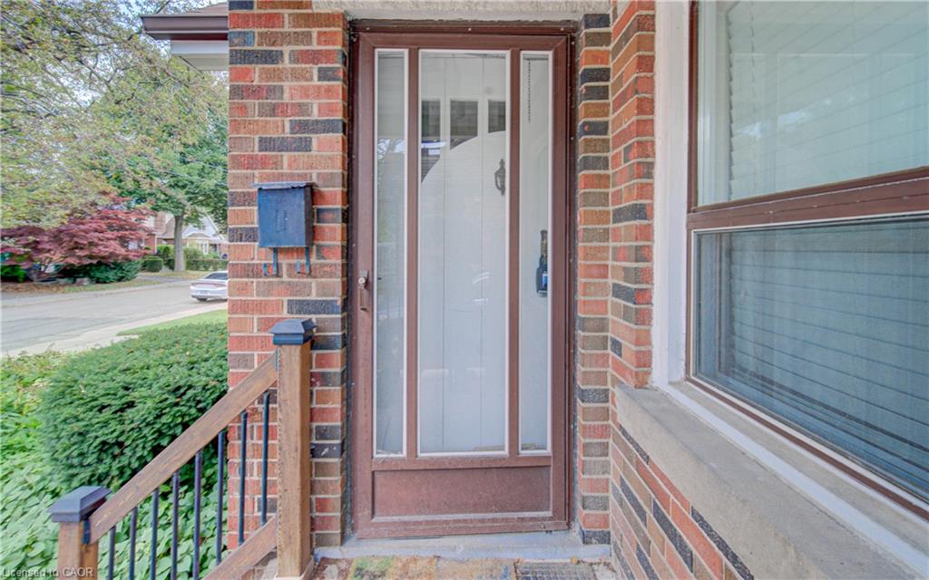 125 Haddon Avenue S Property Photo 4