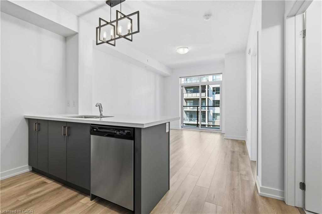 425-5055 Greenlane Road Property Photo 10