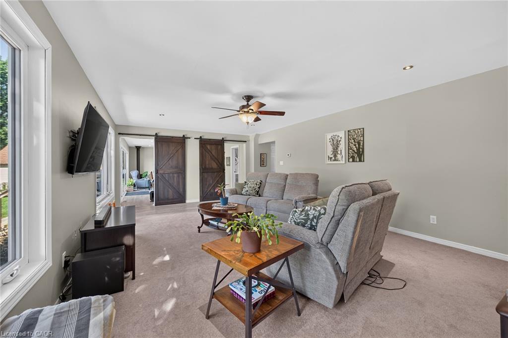 8105 Leeming Road Property Photo 21