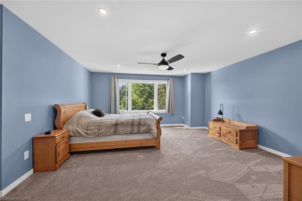 8105 Leeming Road Property Photo 23