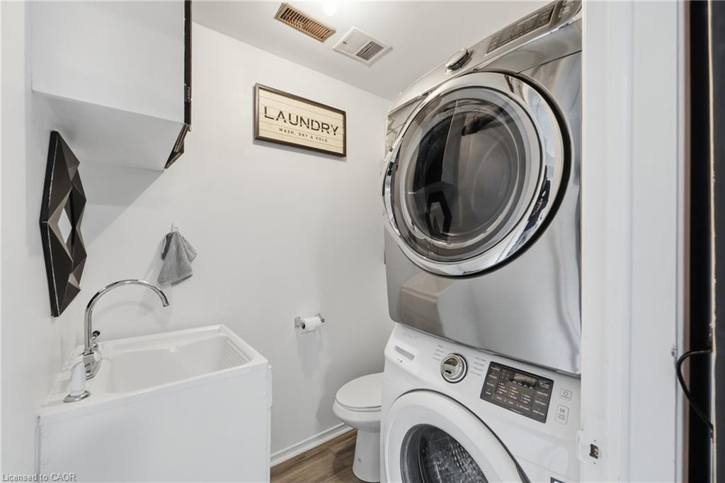 D-22 Bond Street Property Photo 9