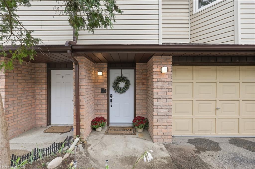 D-22 Bond Street N Property Photo 3