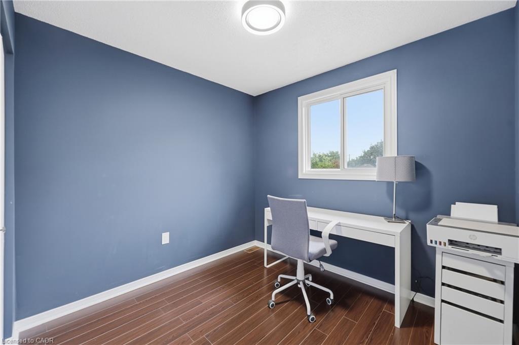 D-22 Bond Street N Property Photo 23