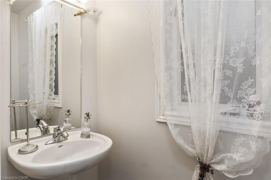 183 Pelech Crescent Property Photo 31