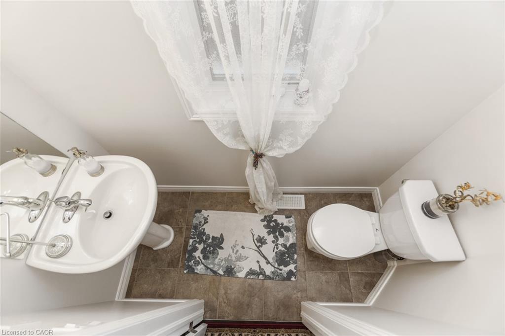 183 Pelech Crescent Property Photo 32