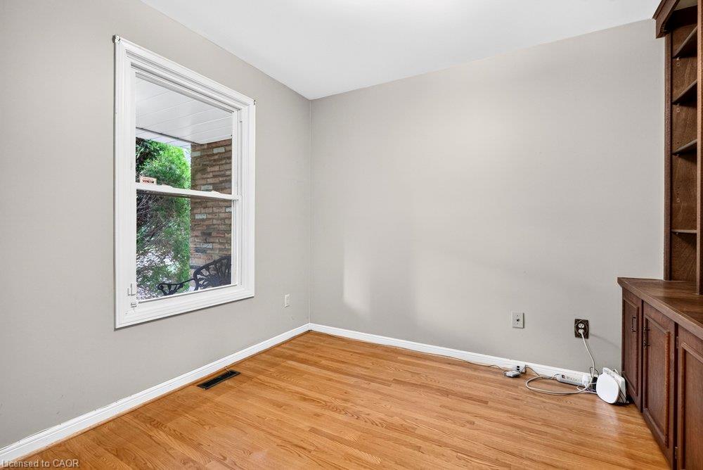 159 All Saints Crescent Property Photo 11