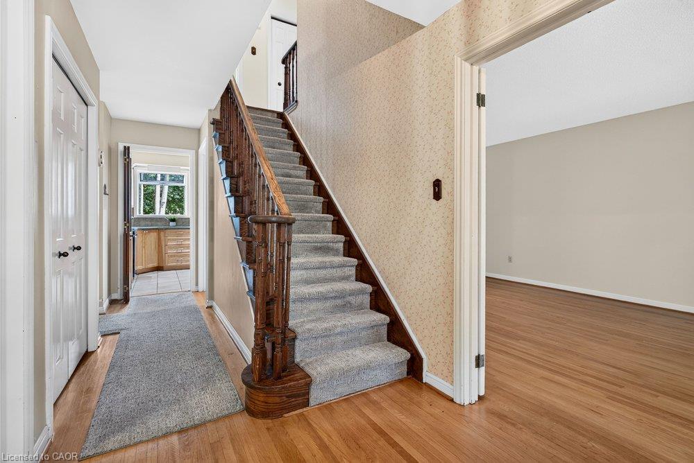 159 All Saints Crescent Property Photo 12