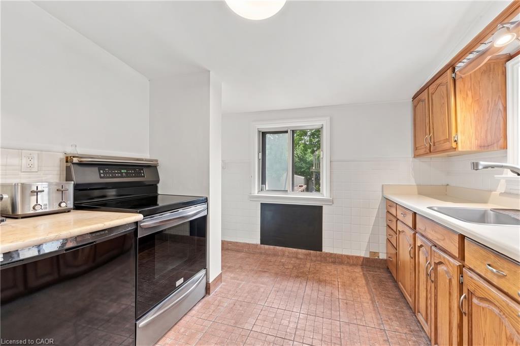 268 Troy Street Property Photo 7