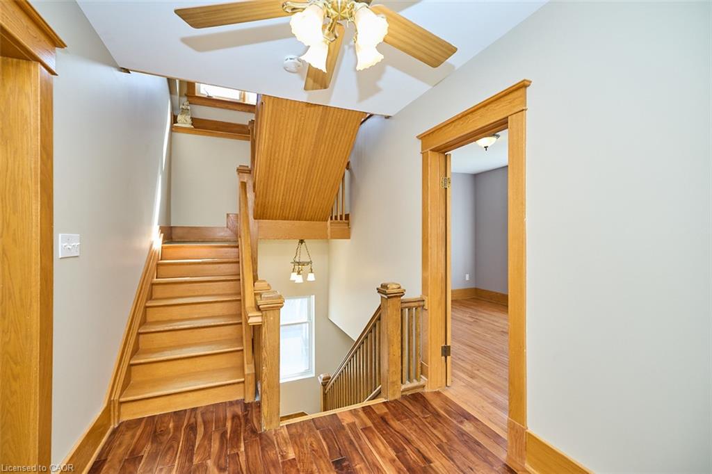 4915 King Street Property Photo 17