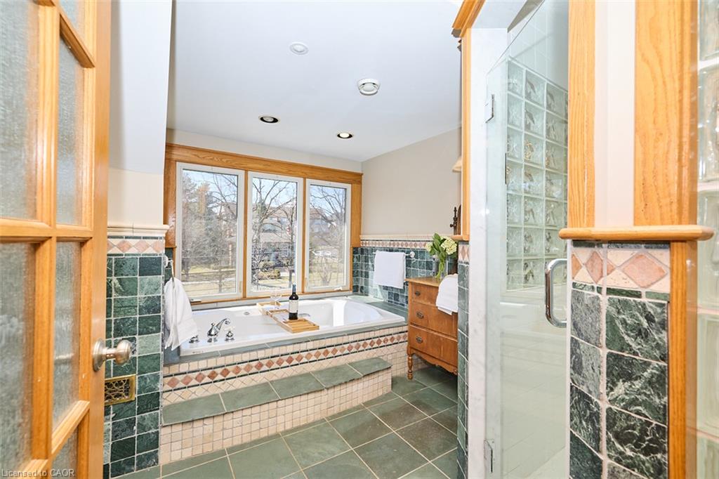 4915 King Street Property Photo 20
