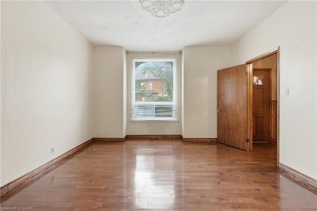 172 Market Street Property Photo 5
