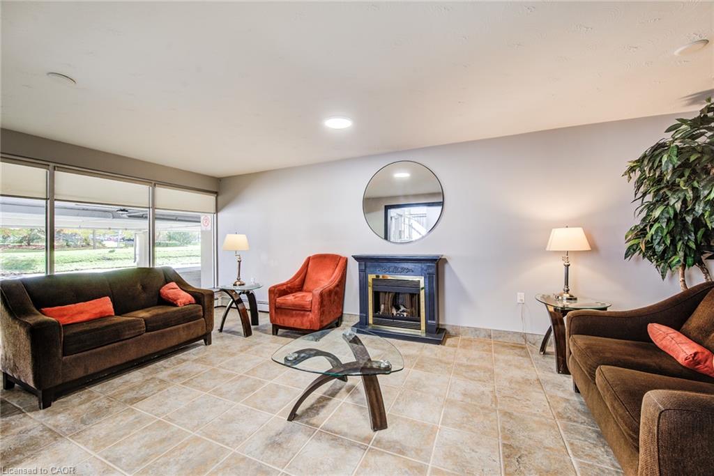 505-58 Bridgeport Road E Property Photo 5
