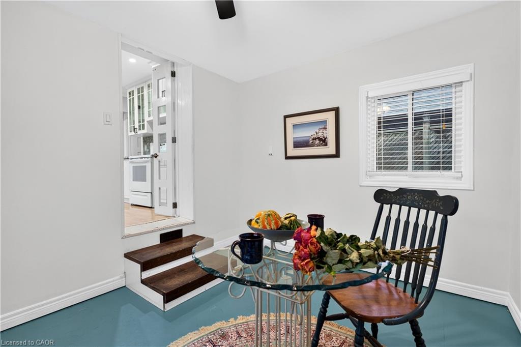 21 Brock Street N Property Photo 29
