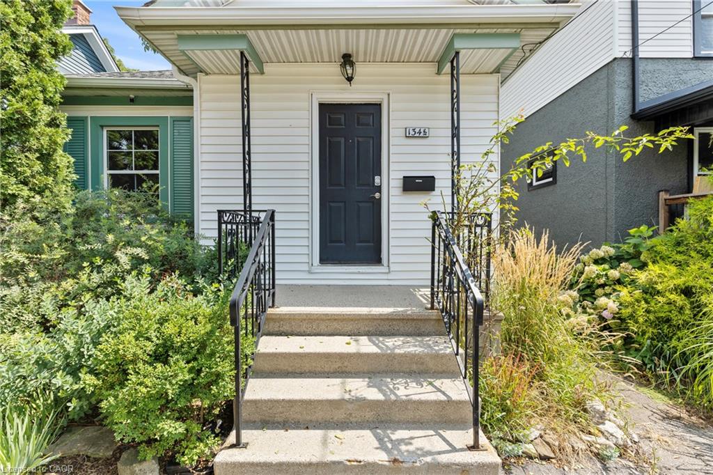 134 1/2 York Street Property Photo 2