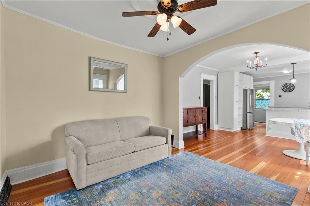 134 1/2 York Street Property Photo 6