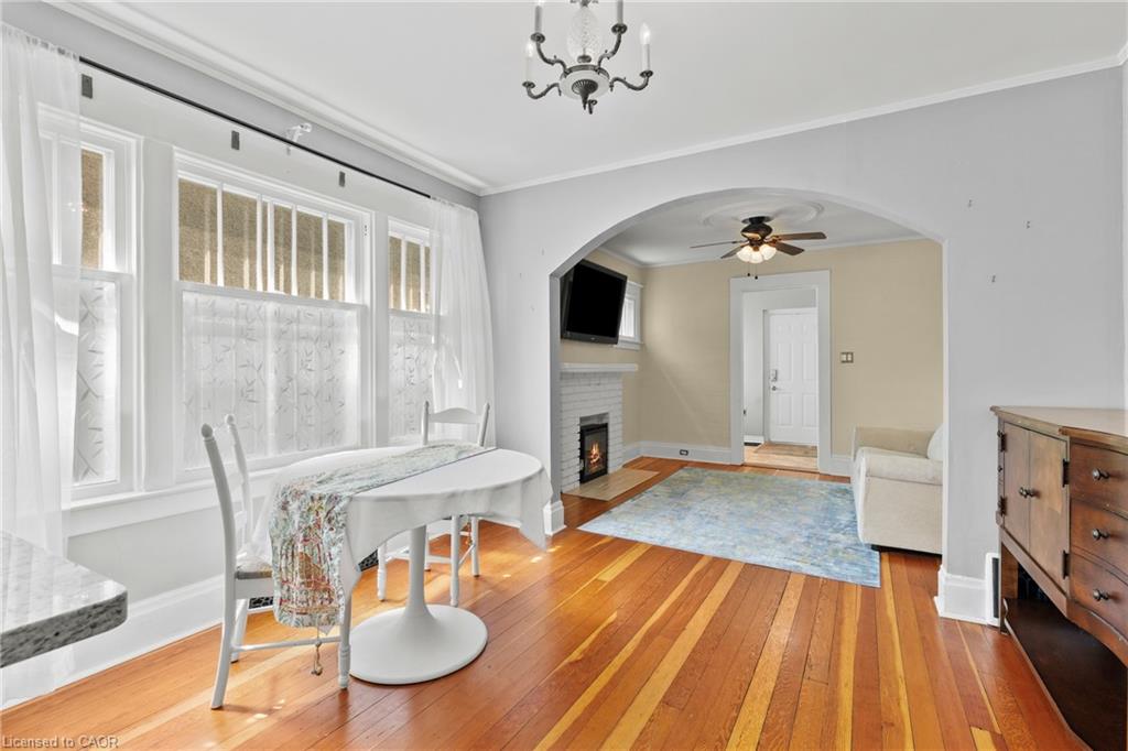 134 1/2 York Street Property Photo 9