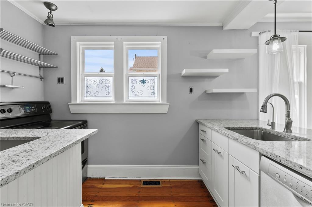 134 1/2 York Street Property Photo 12