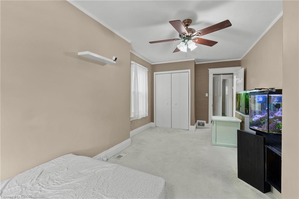 134 1/2 York Street Property Photo 15