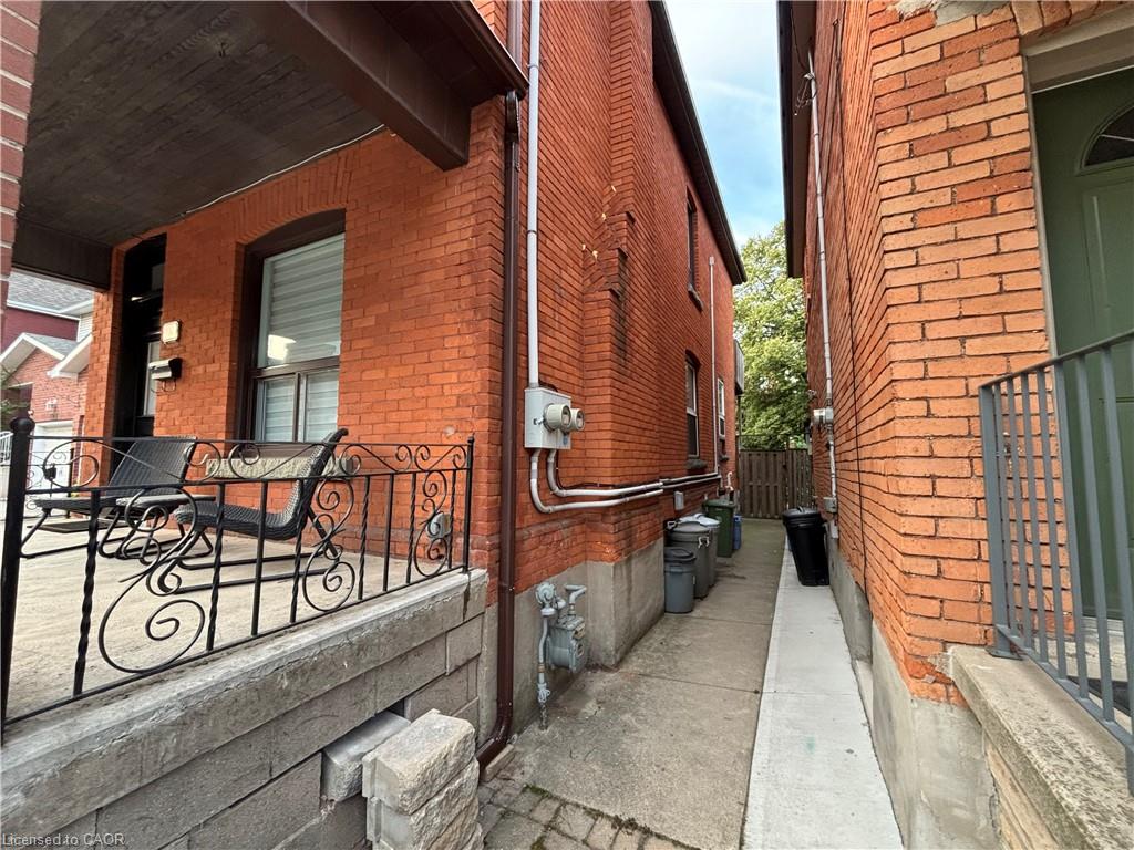 300 Bold Street Property Photo 18