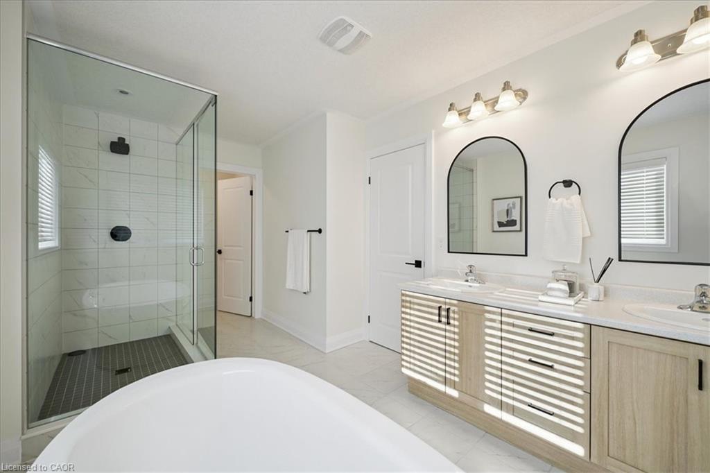96 Nathalie Street Property Photo 22
