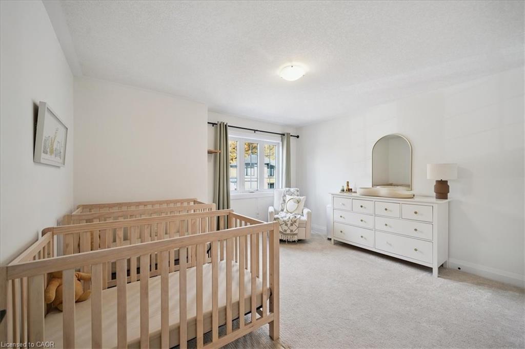 96 Nathalie Street Property Photo 27