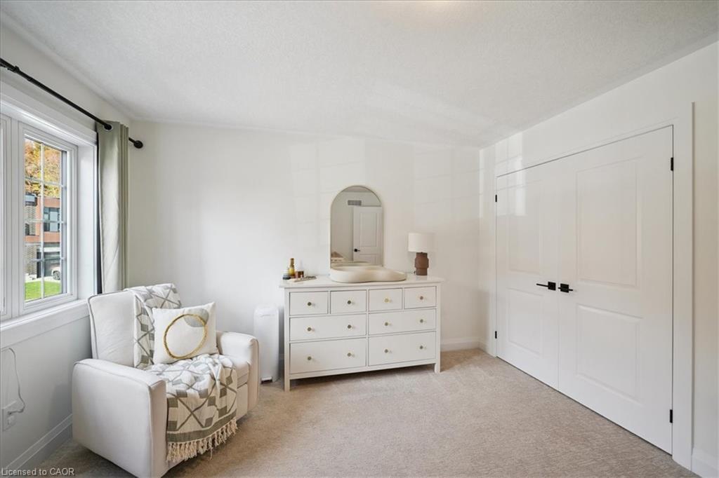 96 Nathalie Street Property Photo 28