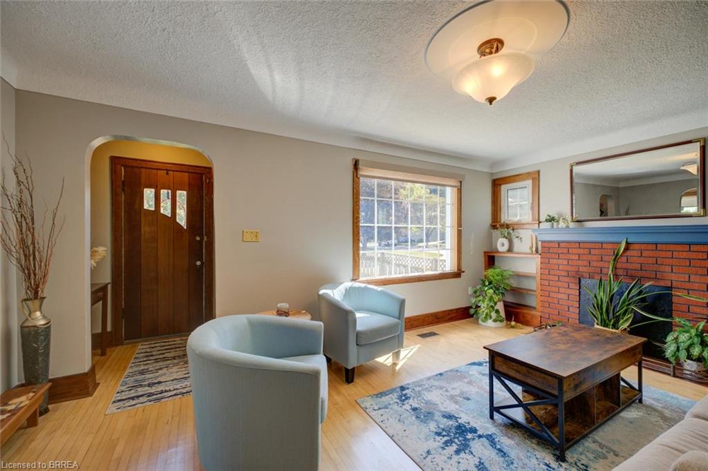 15 Lyndsay Street Property Photo 3
