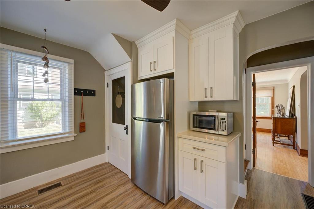 15 Lyndsay Street Property Photo 13