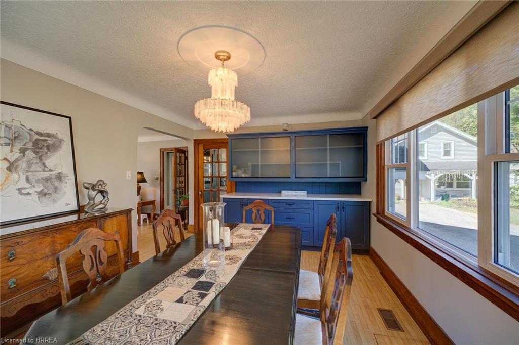 15 Lyndsay Street Property Photo 16