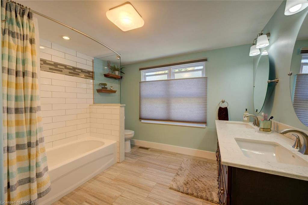 15 Lyndsay Street Property Photo 25