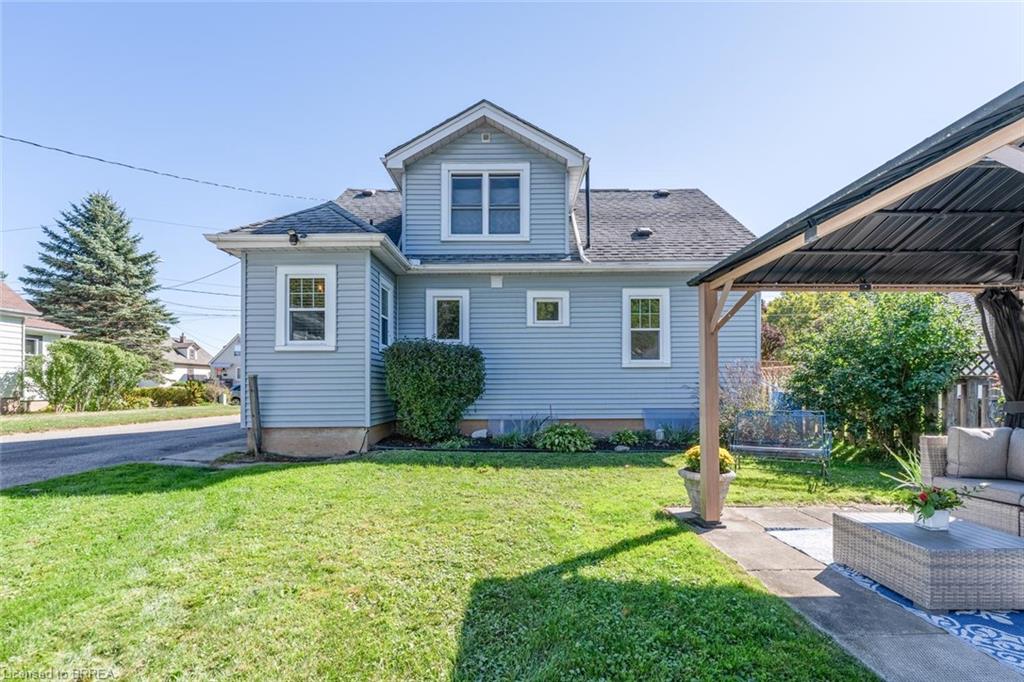 15 Lyndsay Street Property Photo 38