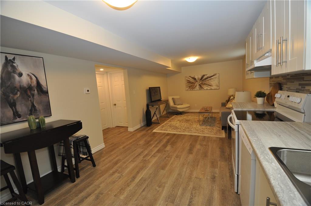 721 Limeridge Road E Property Photo 4