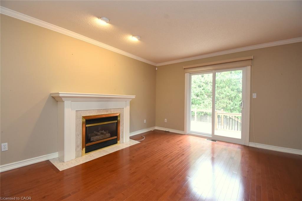 715 Bateman Court Property Photo 6