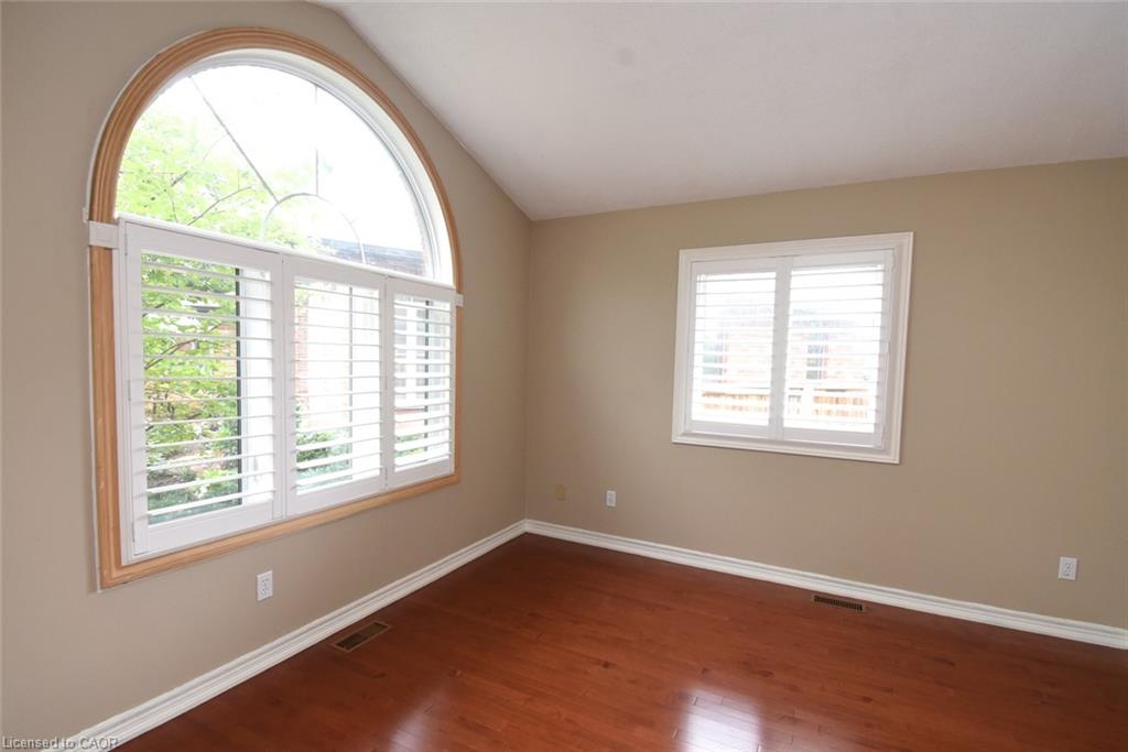 715 Bateman Court Property Photo 17