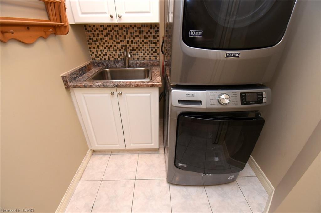 715 Bateman Court Property Photo 42