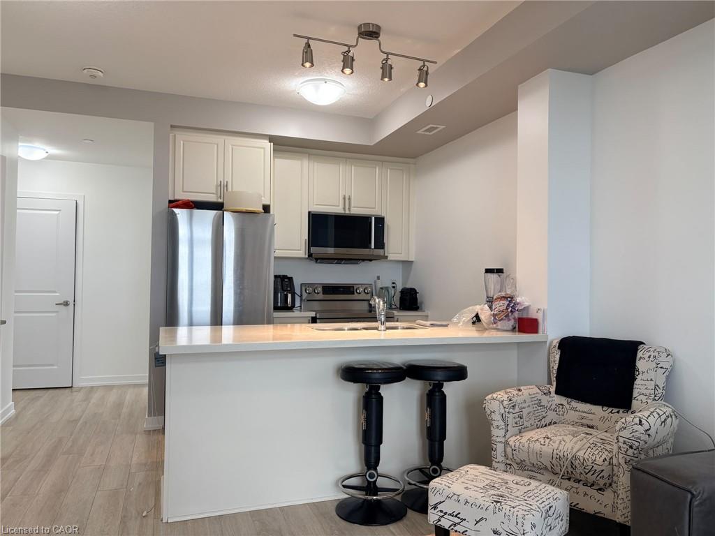 231-101 Shoreview Place Property Photo 10