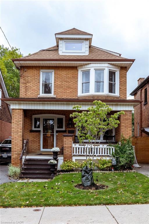 243 Grosvenor Avenue S Property Photo 3
