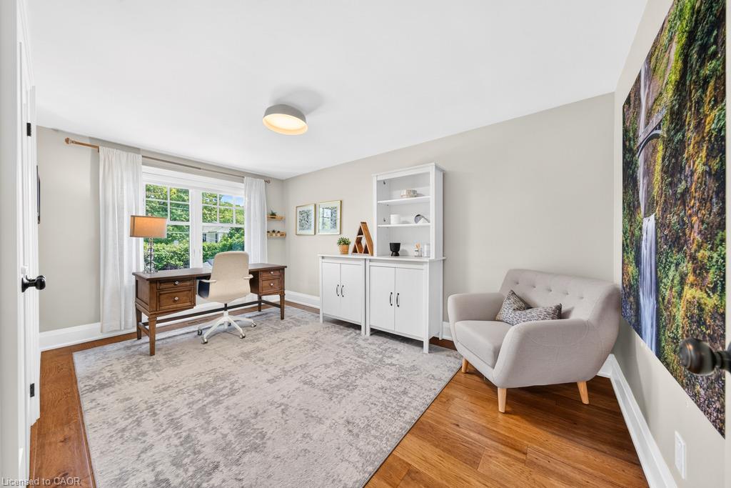 385 Rosslyn Drive Property Photo 23