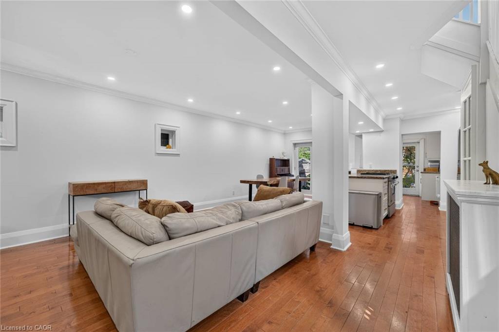 19 Belle Ayre Boulevard Property Photo 4