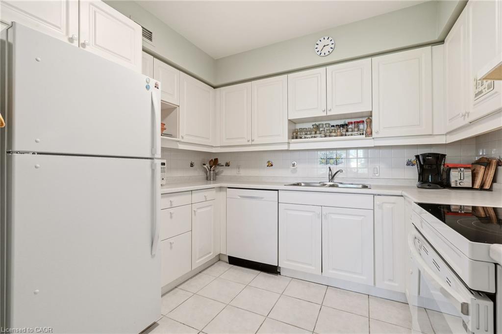 404-77 Governor's Road Property Photo 14