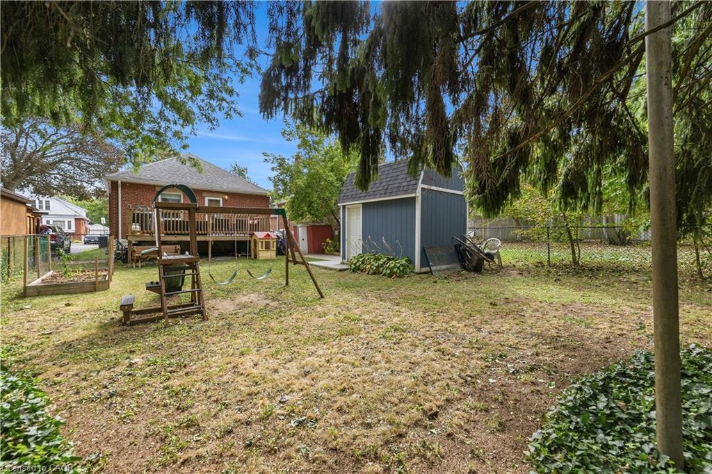 206 East 19th Street Property Photo 29
