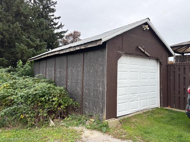 802 Highway 6 Property Photo 2