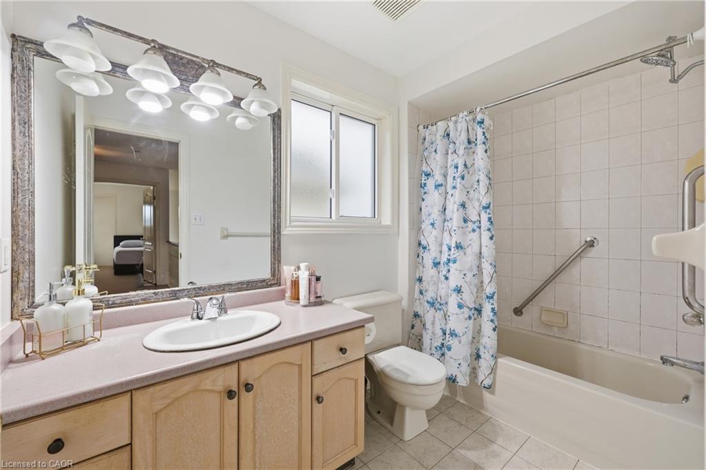 11 Redtail Crescent Property Photo 23