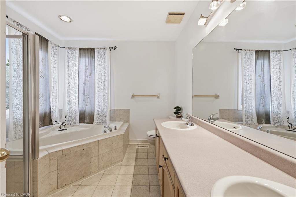 11 Redtail Crescent Property Photo 24